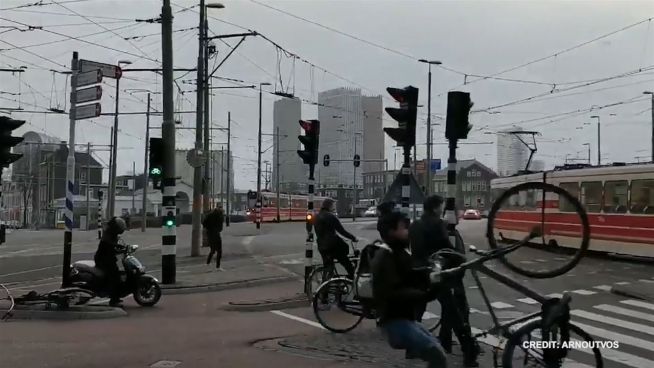 Fliegende Holländer: Sturm ‚Friederike‘ in Amsterdam