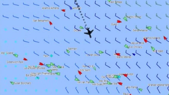 Verschwundene Egypt-Air: Trümmerteile im Meer gefunden